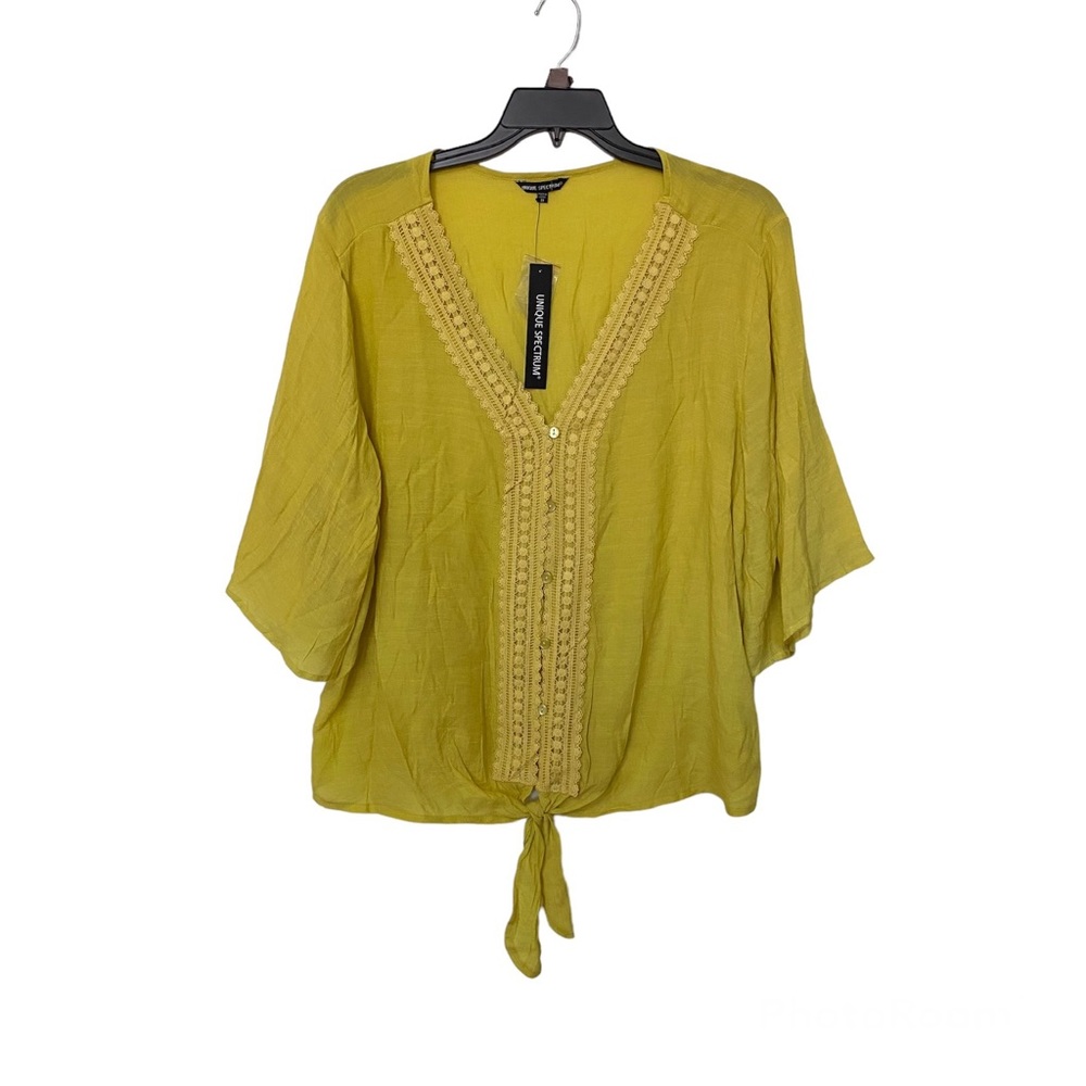 Unique Spectrum Sz 3X Yellow Flared sleeve tie front lace embellishment NEW.